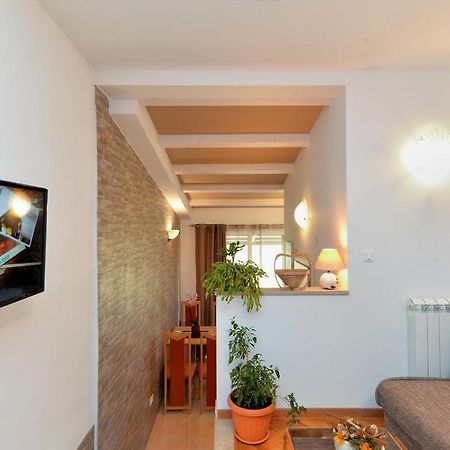 Apartments Voltica 1049 ロヴィニ エクステリア 写真