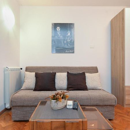 Apartments Voltica 1049 ロヴィニ エクステリア 写真