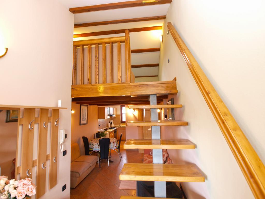 Apartments Voltica 1049 ロヴィニ エクステリア 写真