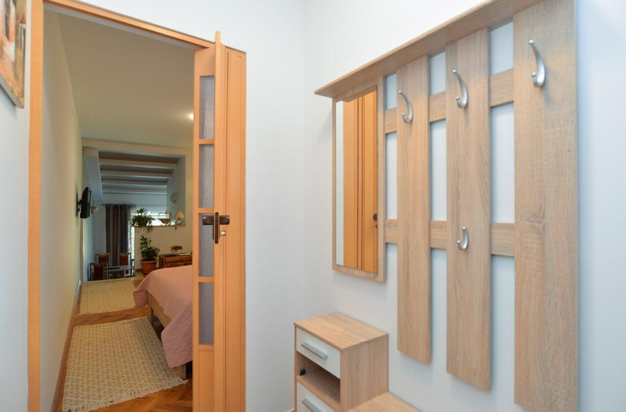 Apartments Voltica 1049 ロヴィニ エクステリア 写真