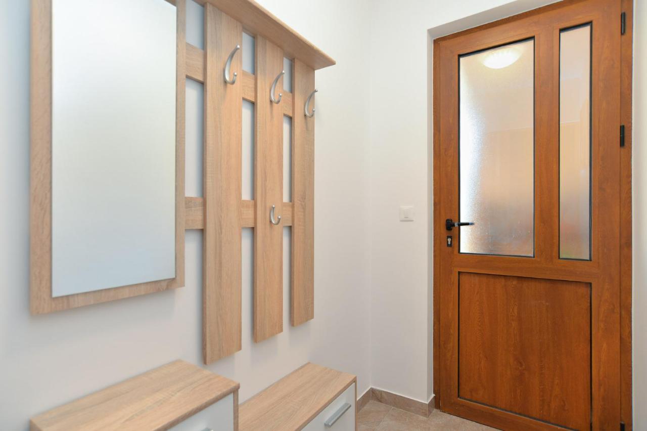 Apartments Voltica 1049 ロヴィニ エクステリア 写真
